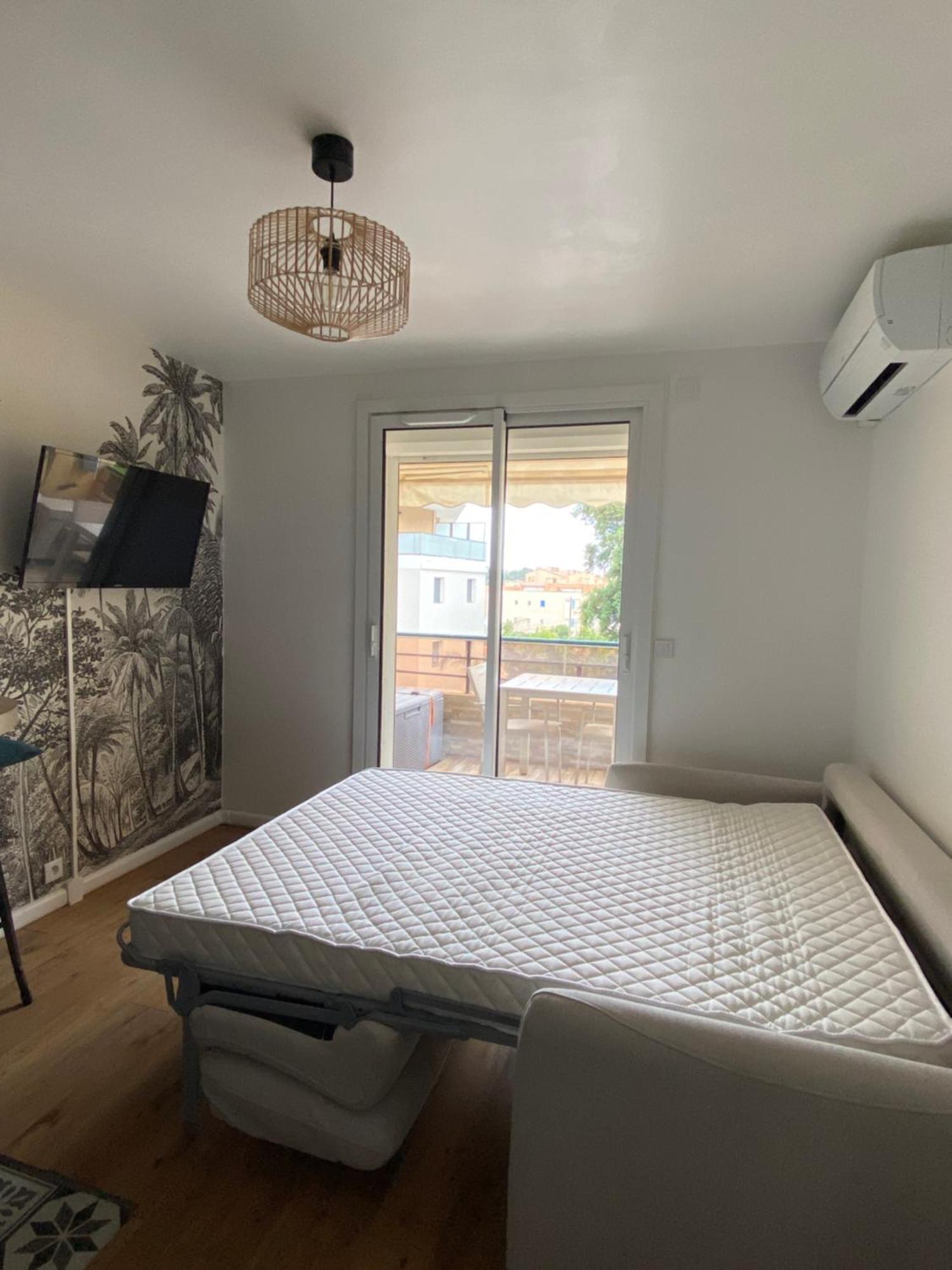 Studio 150 M De Plage Golfe De Saint-Tropez Cavalaire-sur-Mer Exterior photo
